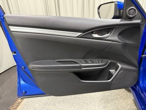 Used 2020 Honda Civic Sport image 17
