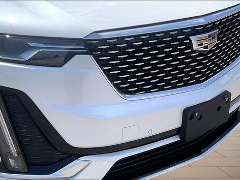 Used 2020 Cadillac XT6 Premium Luxury AWD/4WD image 28