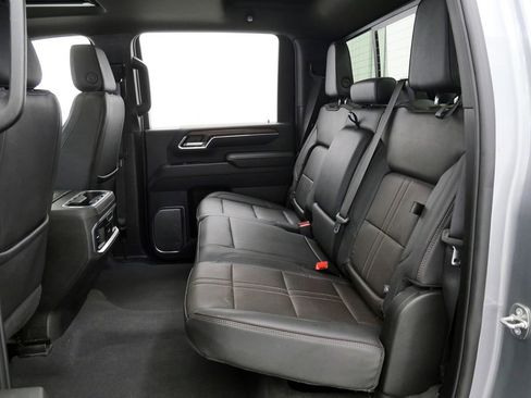 Used 2024 Chevrolet Silverado 3500 High Country w/ High Country Premium Package AWD/4WD image 20