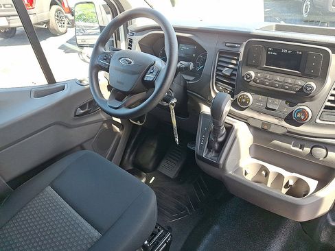 Certified 2025 Ford Transit 250 Low Roof w/ Exterior Upgrade Package RWD image 12