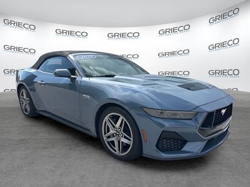 Used 2025 Ford Mustang GT Premium RWD image 1