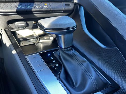 Used 2023 Hyundai Elantra SEL image 23