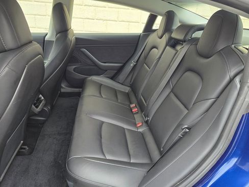 Used 2018 Tesla Model 3 Long Range image 34