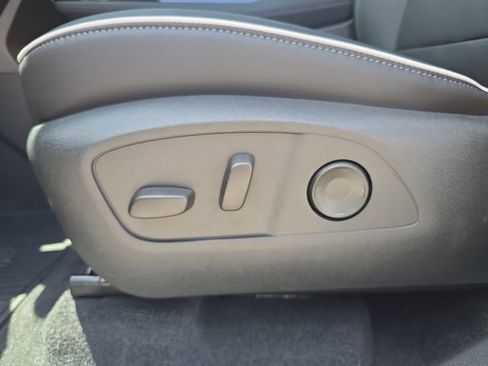New 2026 Buick Enclave Sport Touring w/ Power Package FWD image 19