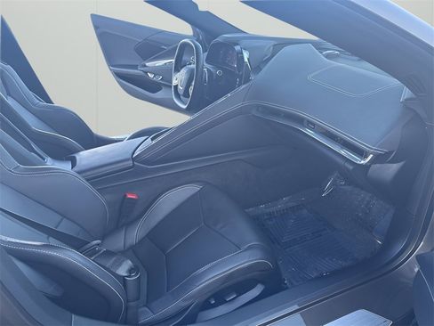 Used 2020 Chevrolet Corvette Stingray Coupe w/ 1LT image 15