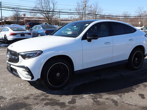 Used 2024 Mercedes-Benz GLC 300 4MATIC w/ AMG Line image 1