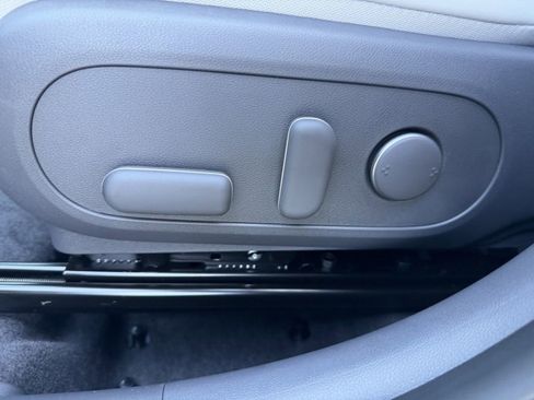 New 2026 Hyundai Kona SEL Premium image 23