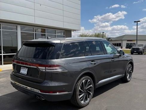 Used 2020 Lincoln Aviator Reserve w/ Equipment Group 202A AWD/4WD image 7