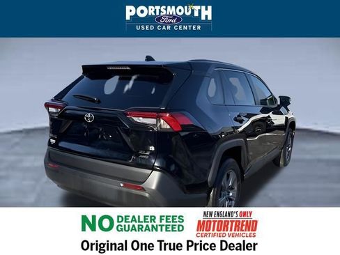 Used 2024 Toyota RAV4 XLE image 28