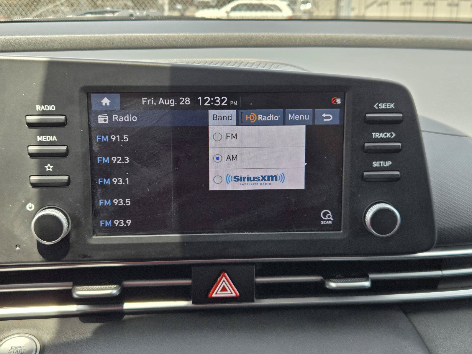 Used 2022 Hyundai Elantra SEL FWD image 9