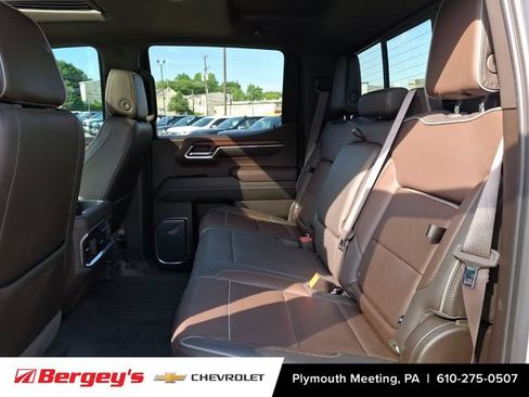 Certified 2023 GMC Sierra 1500 Denali w/ Technology Package AWD/4WD image 11