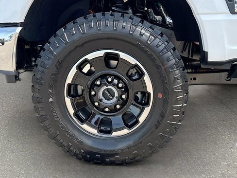 New 2026 Ford F250 Lariat w/ Tremor Off-Road Package AWD/4WD image 31