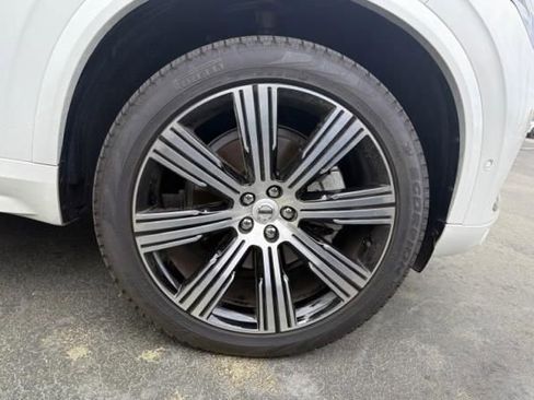 Used 2024 Volvo XC90 B6 Plus w/ Protection Package Premier AWD/4WD image 8