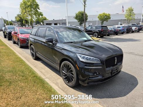 Used 2023 Lincoln Aviator Reserve w/ Equipment Group 201A RWD image 6