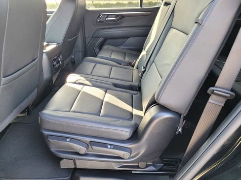 Used 2025 Chevrolet Tahoe LT AWD/4WD image 11