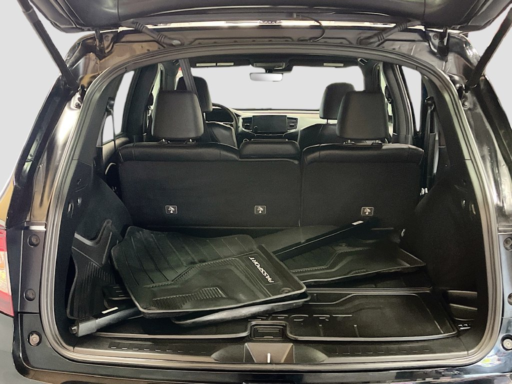 Used 2025 Honda Passport Black Edition image 28
