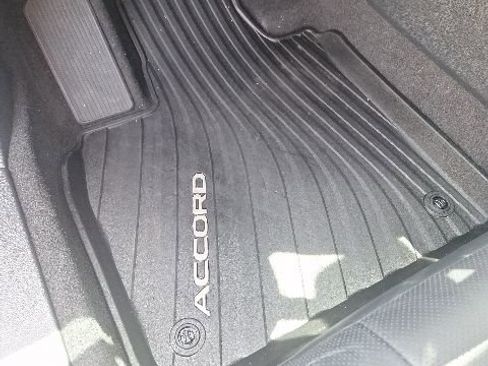 Used 2023 Honda Accord Touring image 8