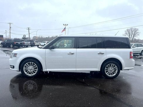 Used 2019 Ford Flex SEL image 15