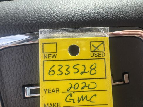 Used 2020 GMC Yukon Denali w/ Open Road Package image 23