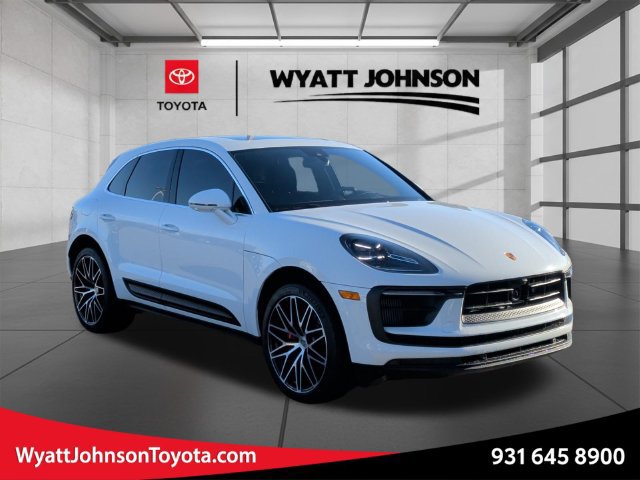 Used 2022 Porsche Macan S AWD/4WD image 1