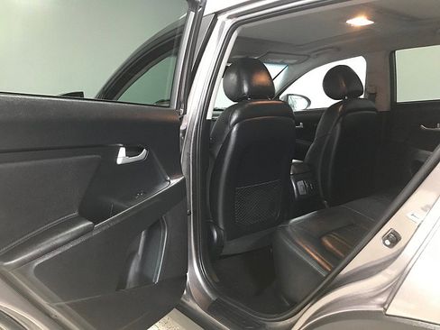 Used 2013 Kia Sorento LX FWD image 18