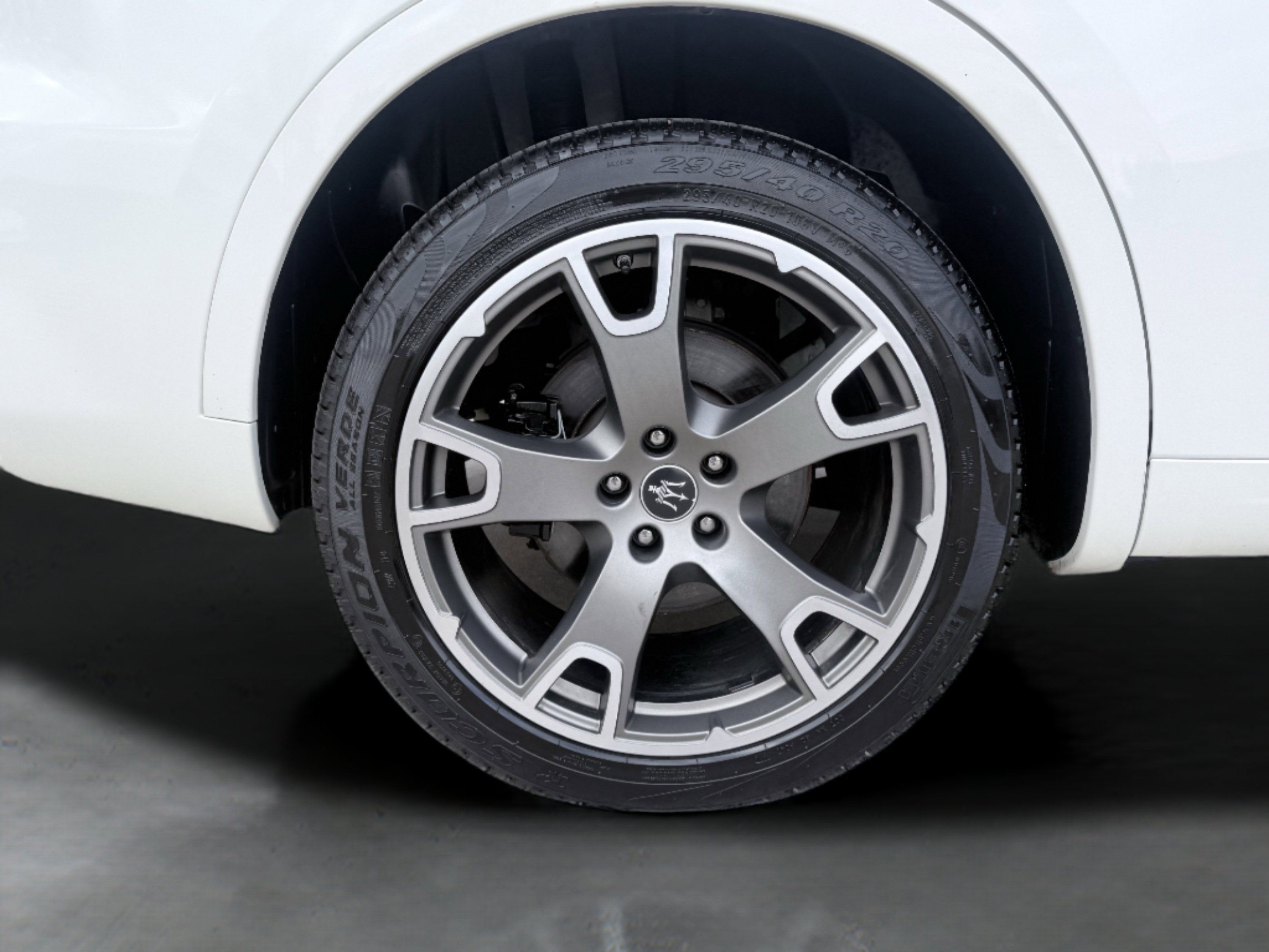 Used 2023 Maserati Levante Modena AWD/4WD image 10