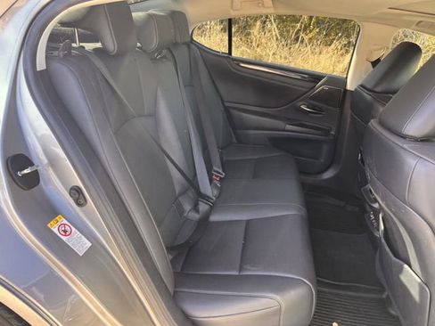 Used 2019 Lexus ES 350 image 29