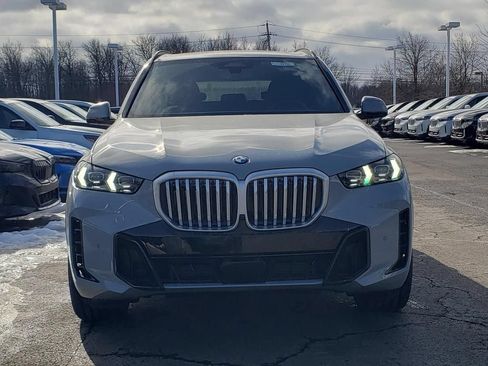 New 2026 BMW X5 xDrive40i w/ M Sport Package AWD/4WD image 2