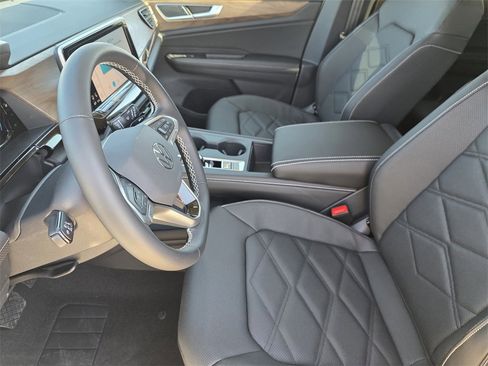 New 2026 Volkswagen Atlas SE image 9