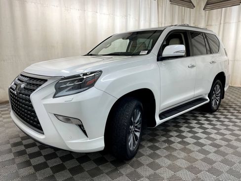 Used 2020 Lexus GX 460 Luxury w/ Accessory Package AWD/4WD image 24