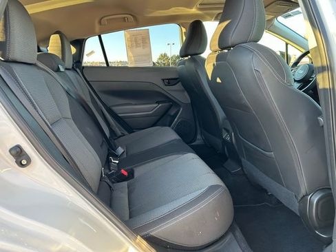 Used 2024 Subaru Crosstrek 2.0i Premium image 27