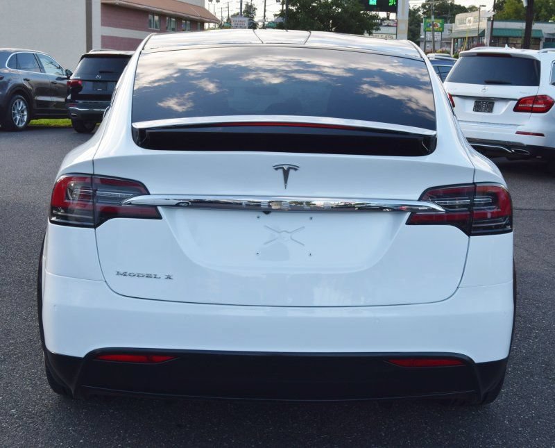 Used 2019 Tesla Model X 100D AWD/4WD image 9