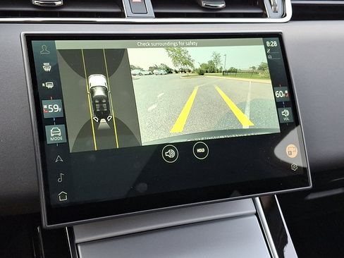 Used 2025 Land Rover Range Rover Evoque S image 20