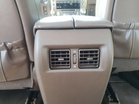 Used 2011 Lexus GX 460 image 48