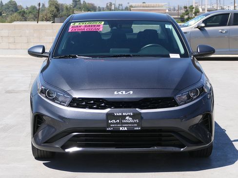 Used 2024 Kia Forte LXS FWD image 8