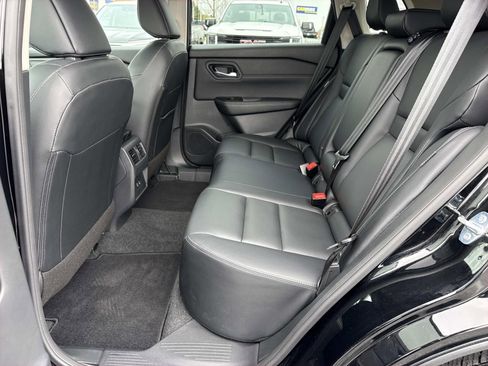 Used 2026 Nissan Rogue SL image 28