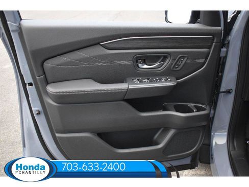 New 2026 Honda Pilot Touring image 25