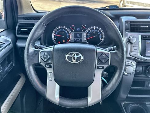 Used 2019 Toyota 4Runner SR5 Premium image 17