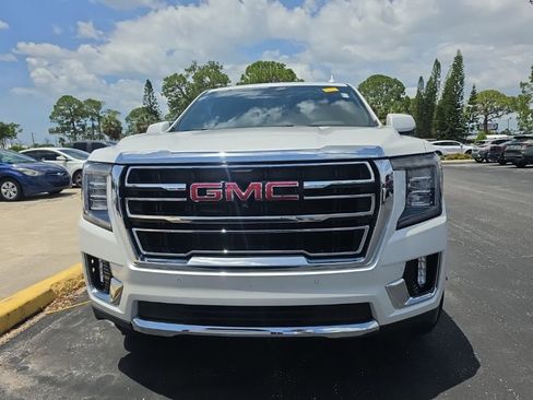 Used 2024 GMC Yukon XL SLT w/ SLT Luxury Package RWD image 3