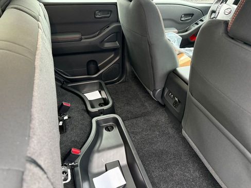 New 2026 Nissan Frontier PRO-4X w/ Pro-4x Convenience Package image 16