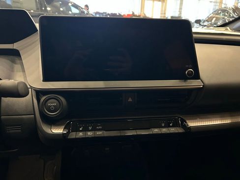 New 2026 Toyota Prius Limited FWD image 19
