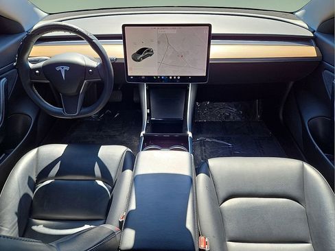 Used 2019 Tesla Model 3 Standard Range Plus image 16