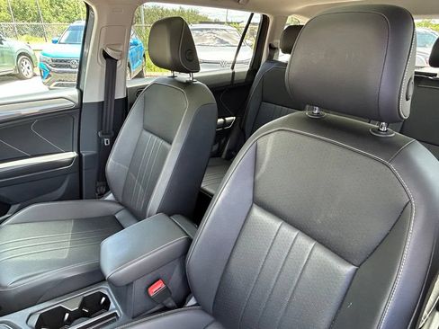 Used 2024 Volkswagen Tiguan SE FWD image 16