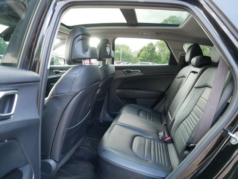 Certified 2024 Kia Sportage SX Prestige AWD/4WD image 35