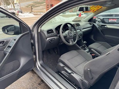 Used 2011 Volkswagen Golf 2-Door image 8