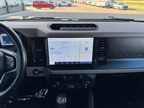 Certified 2023 Ford Bronco Wildtrak AWD/4WD image 2