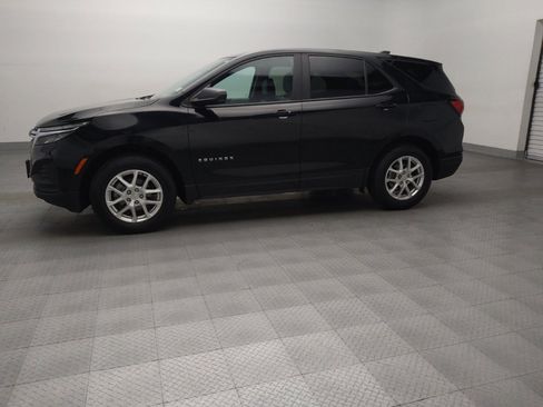 Used 2024 Chevrolet Equinox LS w/ LS Convenience Package image 2