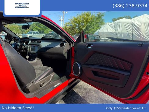 Used 2011 Ford Mustang GT Premium w/ Electronics Pkg RWD image 12