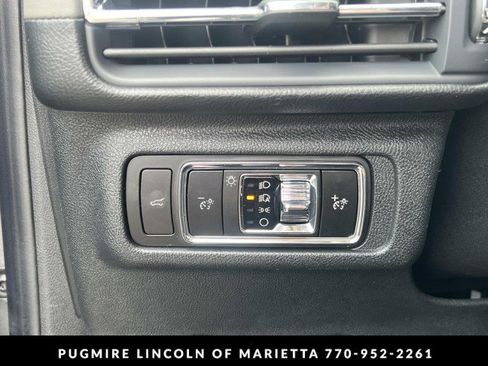 New 2026 Lincoln Corsair Premiere image 22