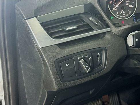 Used 2018 BMW X1 xDrive28i image 10